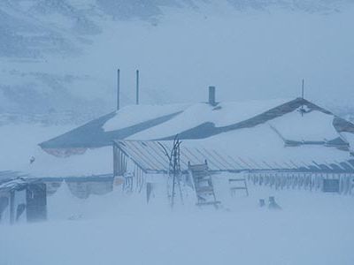 Explorer Robert Scott built a hut at Cape Evans during his 1910-1913 expedition; all five members of his team perished.